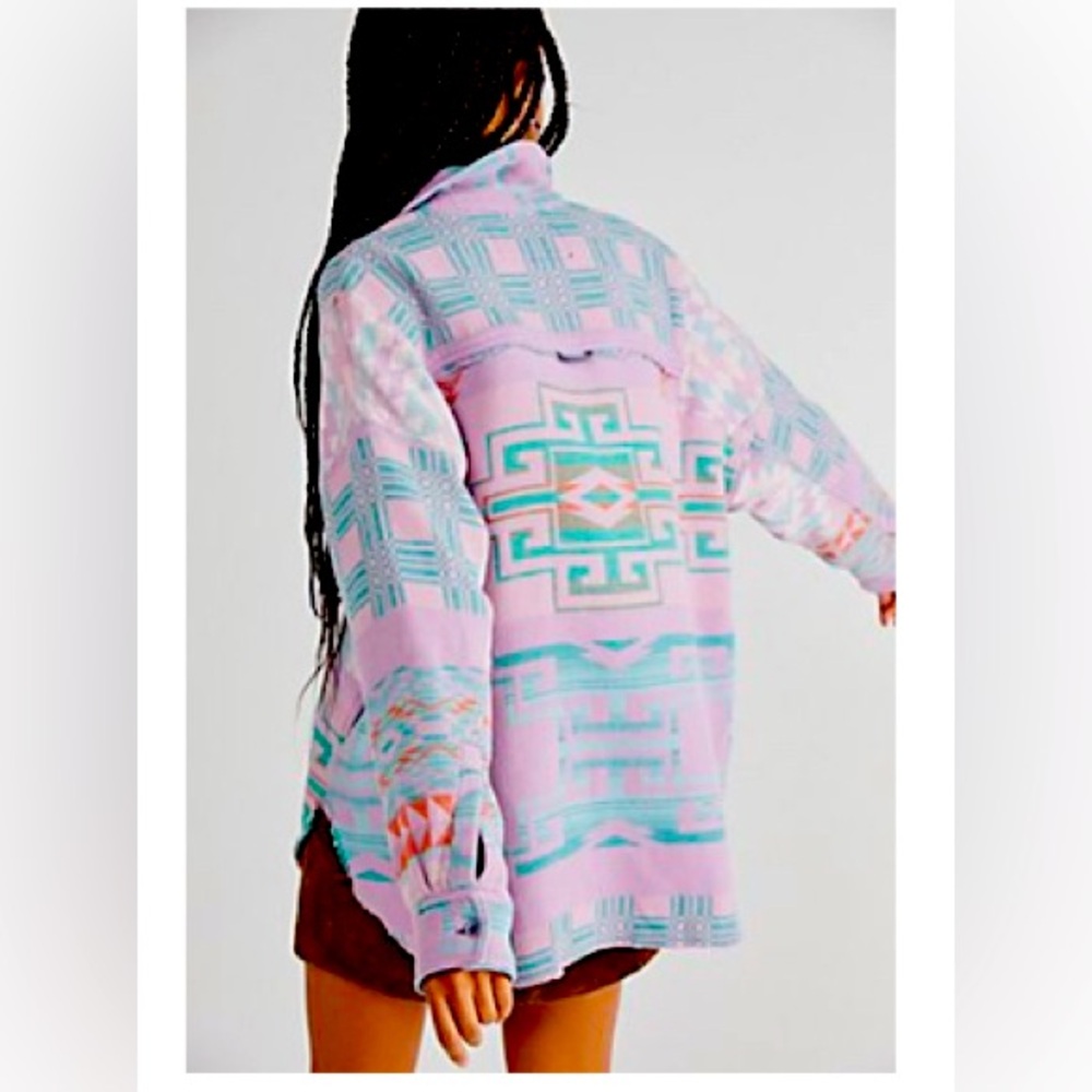 We the Free Sky Pullover